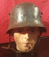 Stahlhelm M 17 mit Schild aufgenietet 3